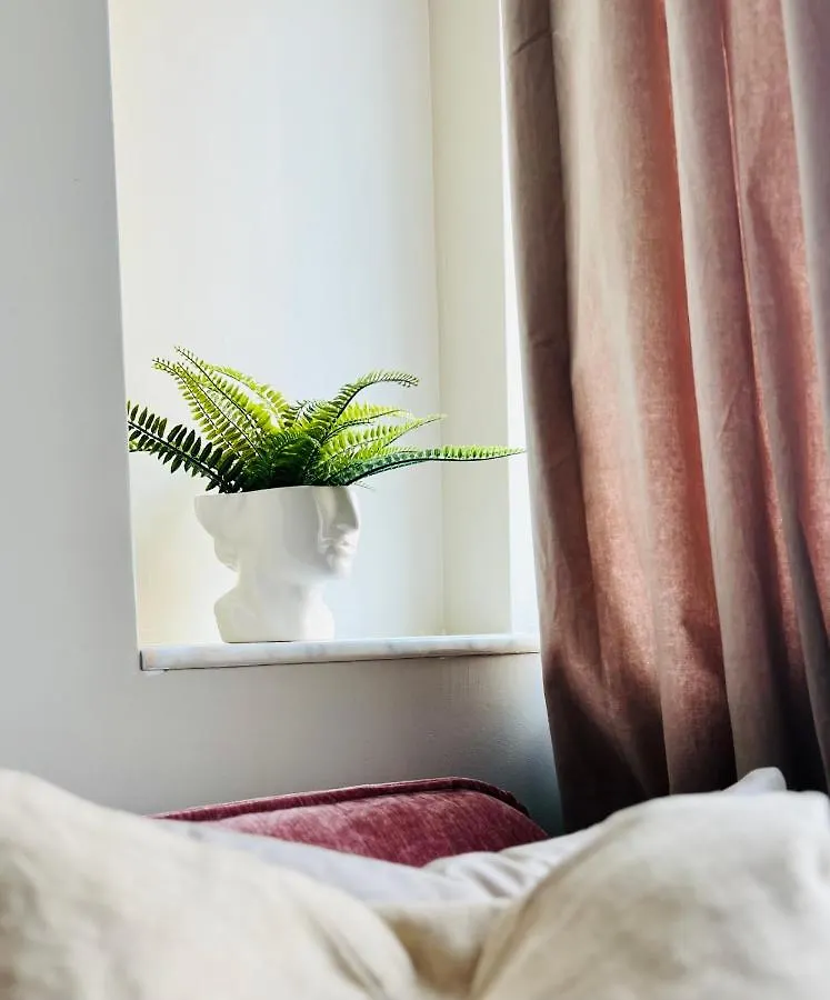 Ultracentral Lux Boutique 1Br Ap Near Subway Bukurešť Apartmán